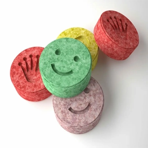 Extáze (MDMA pilulky) Dostupné množství: 50/100 pilulek